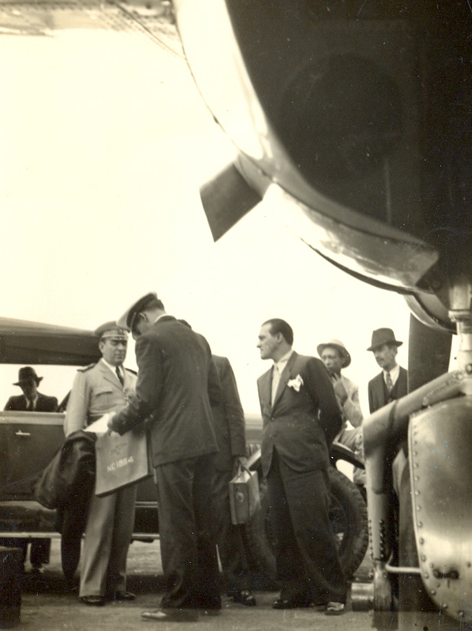 Embarque no aeroporto local