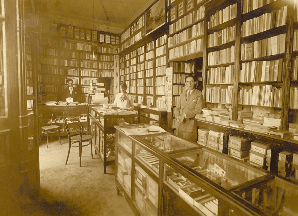  Interior da Livraria Vida Social